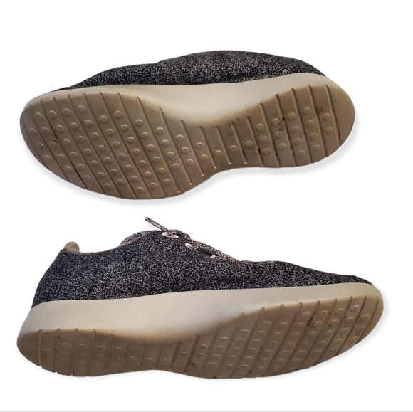 Womens allbird wool runners size 8 color merle grey/light grey sole - Picture 3 of 5